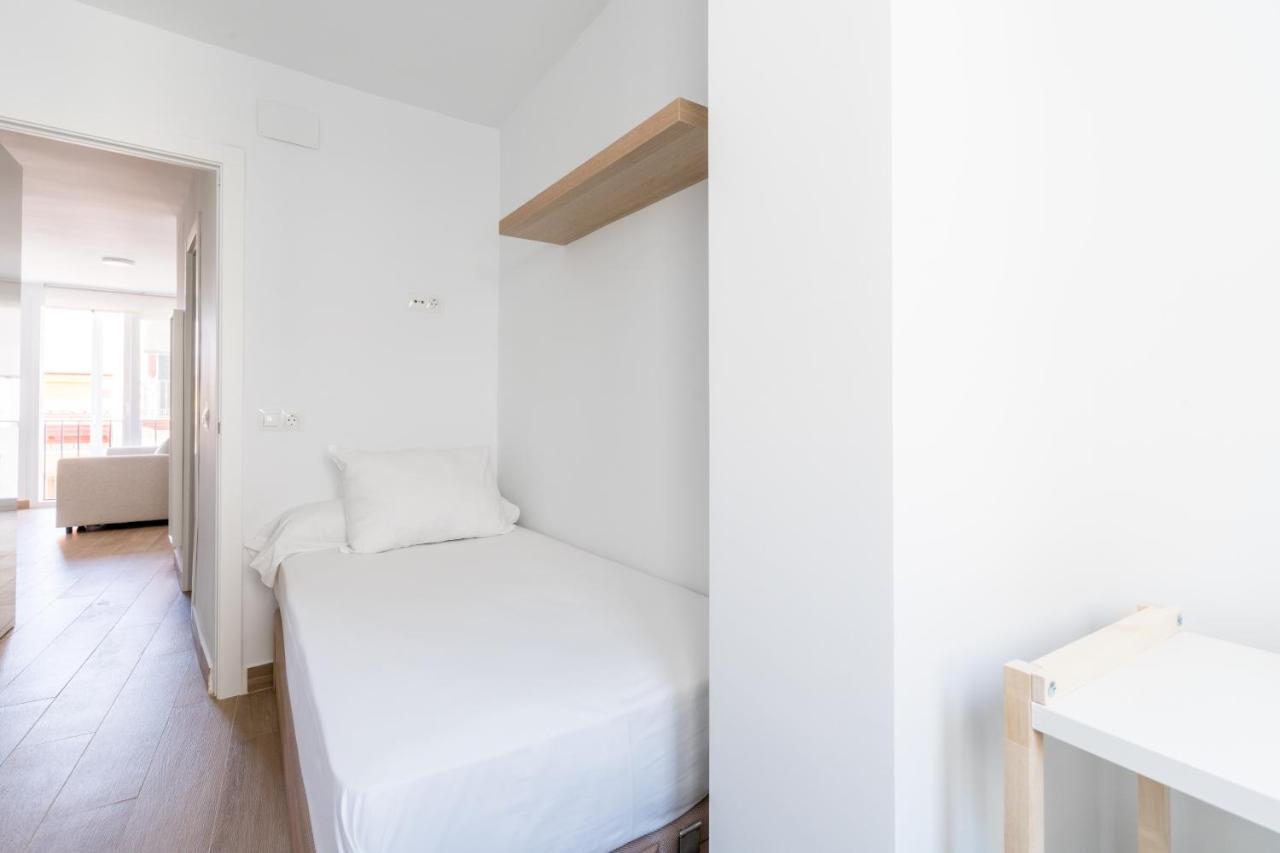 Holi-rent Pureza * Sevilla